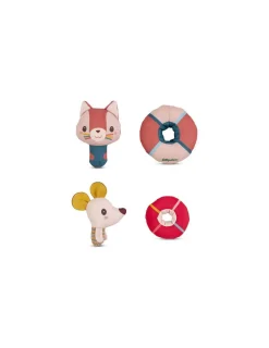 Lilliputiens Jeanne et Nina se baignent -